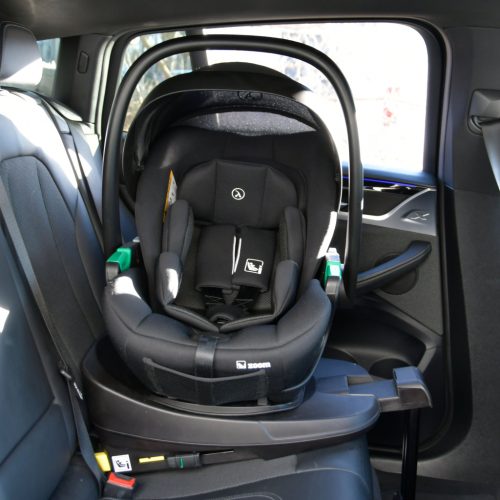 Coletto Zoom I-size 40-87cm babahordozó+ 360°-os bázistalp-Fekete