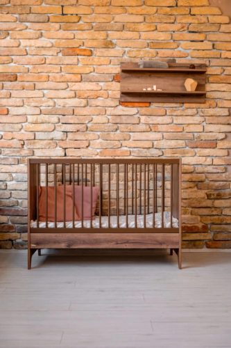 Faktum Nest Walnut átalakítható 140-as babaágy